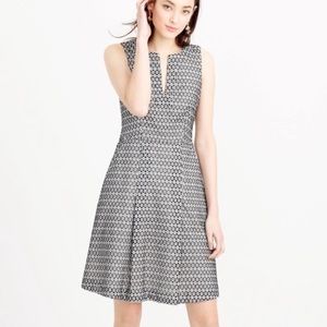 NWOT J Crew Contrast Eyelet Sleeveless Cutout V-Neck Fit & Flare Minidress Sz 0